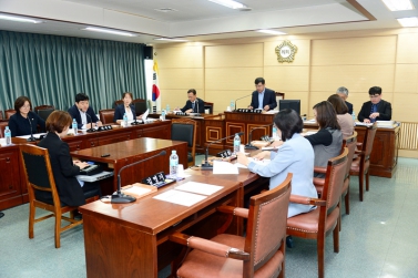 의회운영위원회 회의